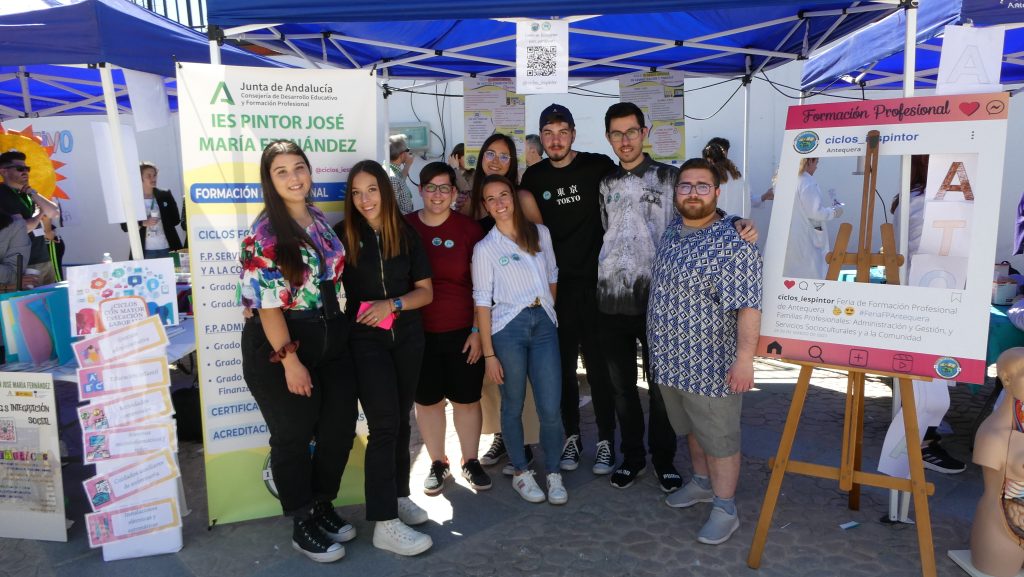 Alumnado Formación Profesional IES Pintor José María Fernández Antequera